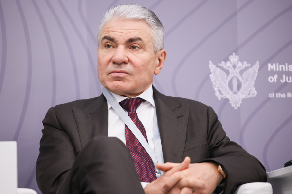 В рамках ПМЮФ-2024 состоялась сессия «НКО без границ»
В рамках ПМЮФ-2024 состоялась сессия «НКО без границ»